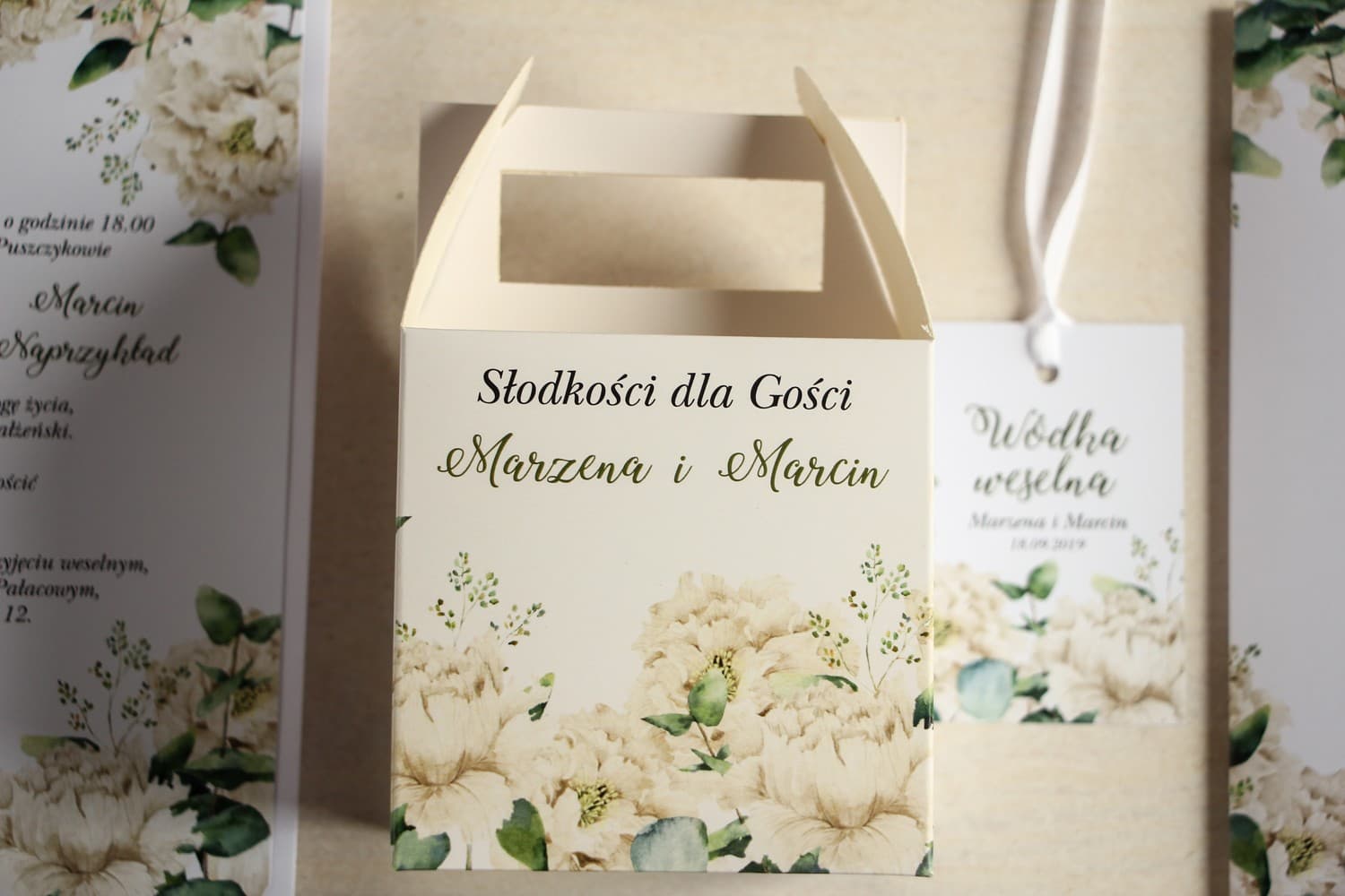 Greenery Peony Cake Box | Square Wedding Guest Favor Box | Aurum No. 3