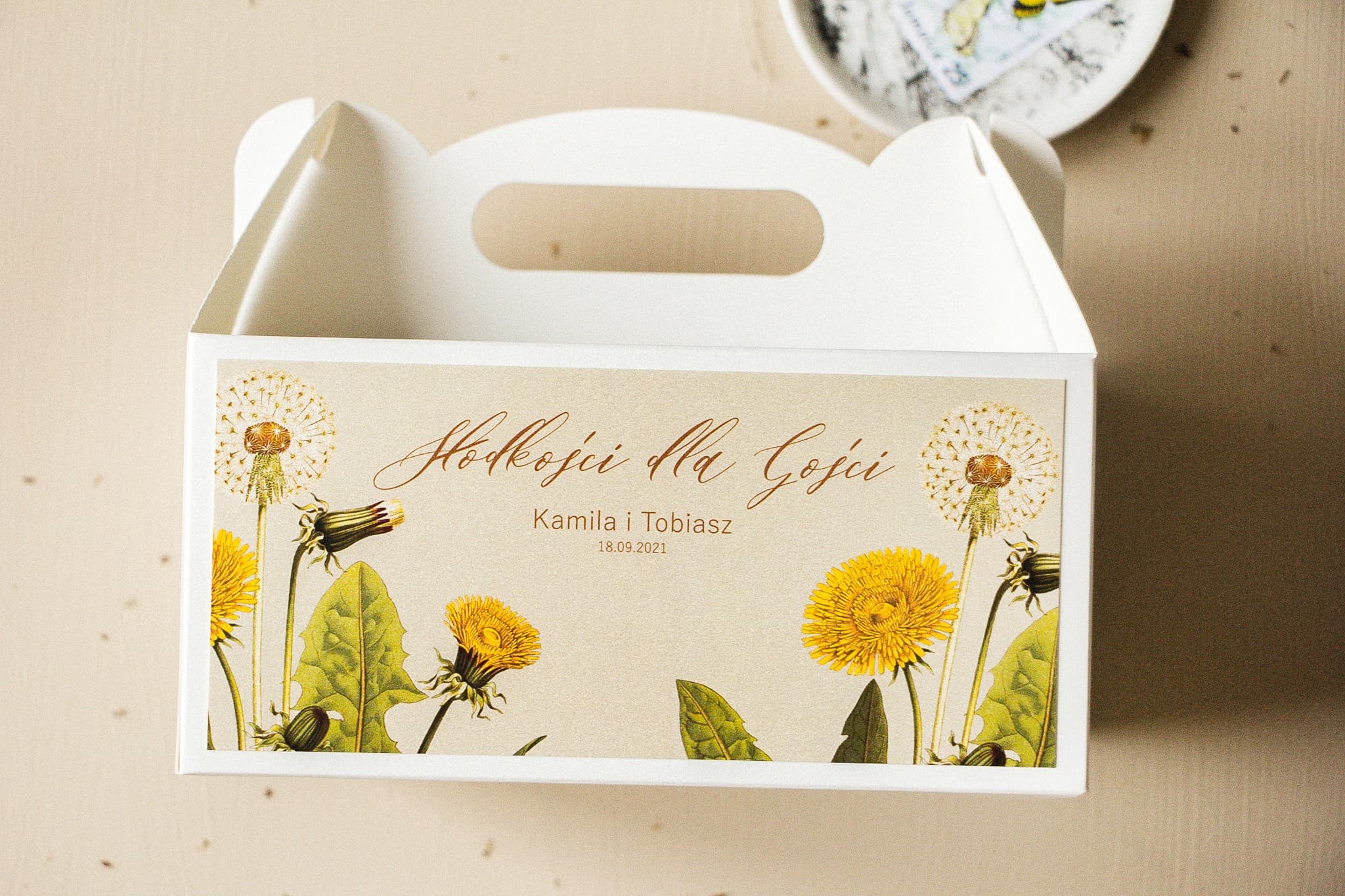 Rechteckige Kuchenschachtel mit Griff Pusteblumen | Gastgeschenk Verpackung | Opal Nr. 6