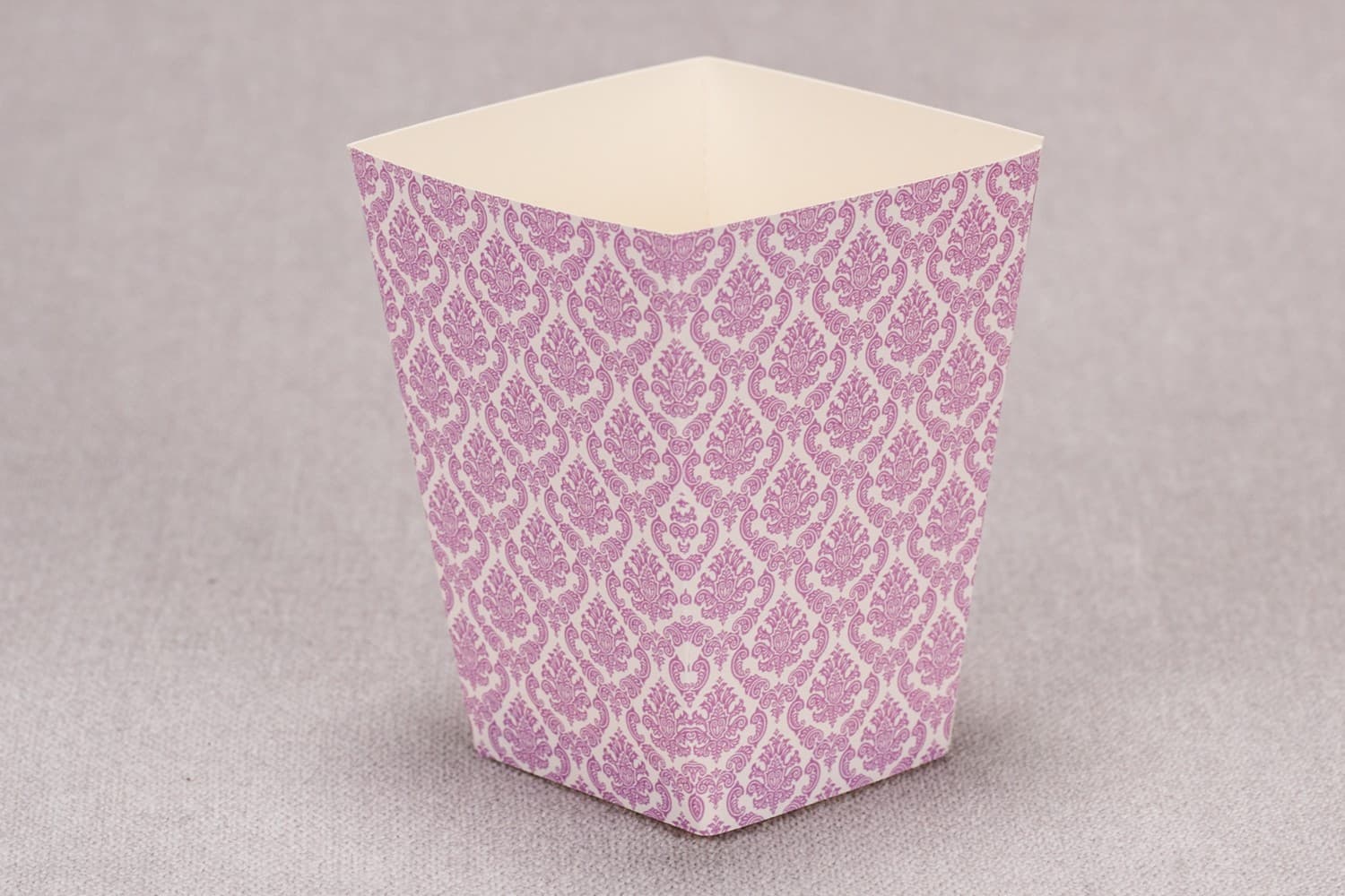 Popcorn-Boxen und Süßigkeiten mit rosa Ornament | Gastgeschenke Hochzeit | Madras Nr. 4