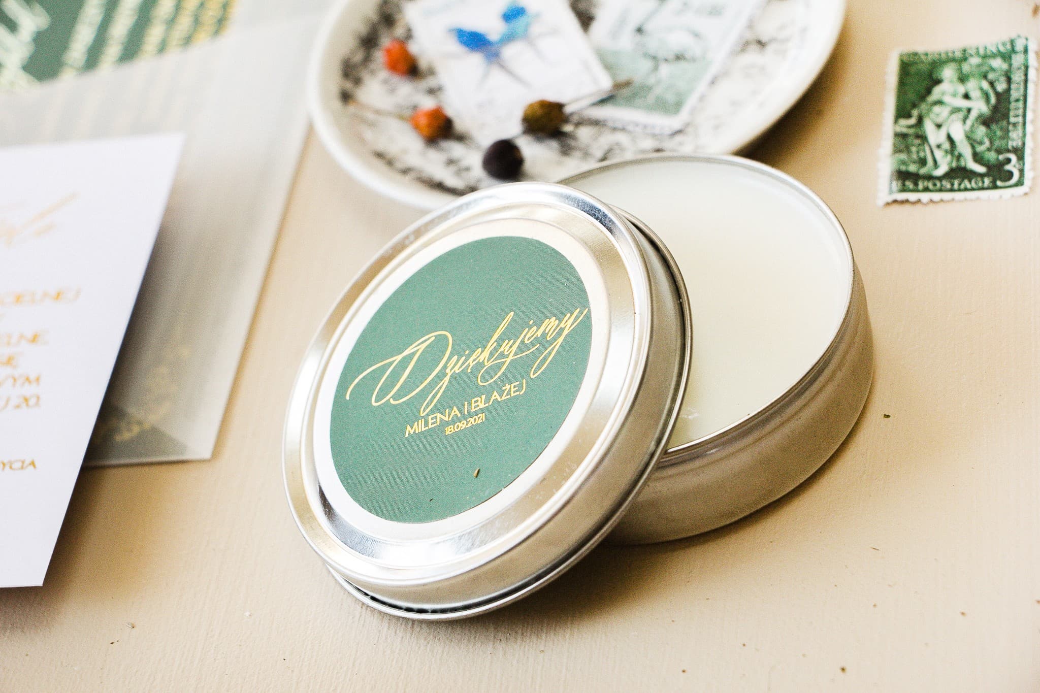 Duftkerze in der Dose Sand Nr. 3 – Goldene Botanik & Gastgeschenk