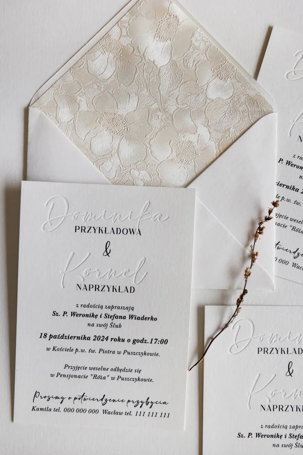 Zaproszenia Ślubne Letterpress Karmen nr 4 - Zestaw z Kopertą Invitaciones de boda letterpress Karmen n.º 4 minimalistas Amelia Wedding