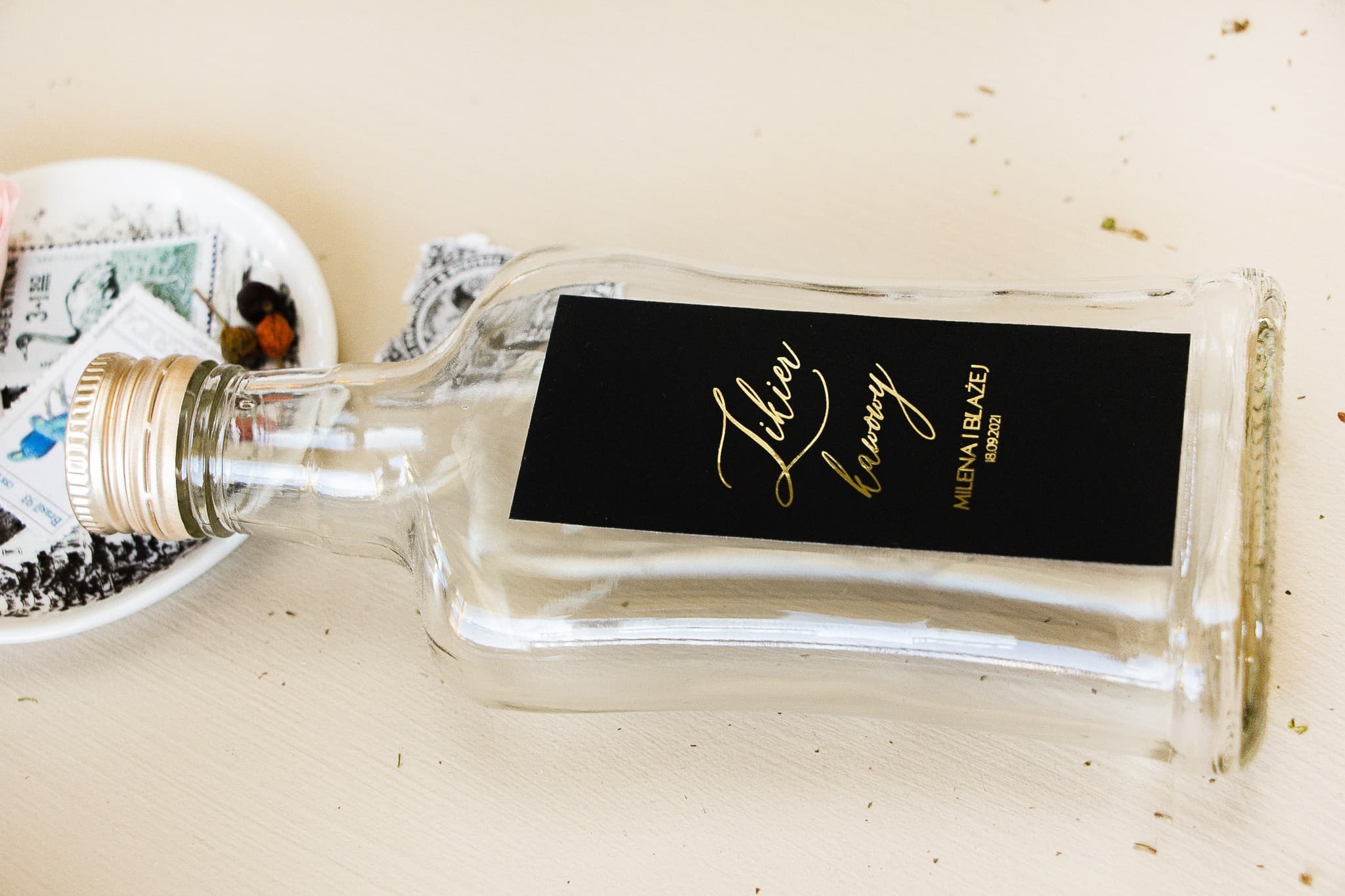 Wedding Favours Black Glamour Liqueur Bottles with Gold Foil Sand No. 2