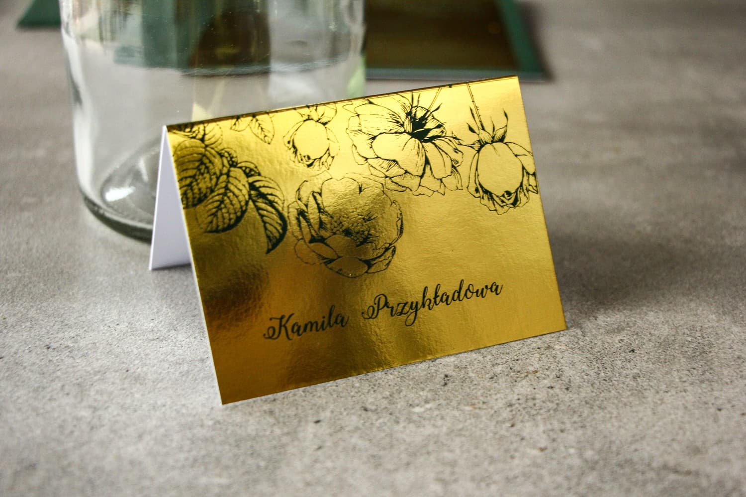 Marque-places de Mariage Brilant n° 3 – Cartes de Table Dorées avec Motif de Roses Vertes