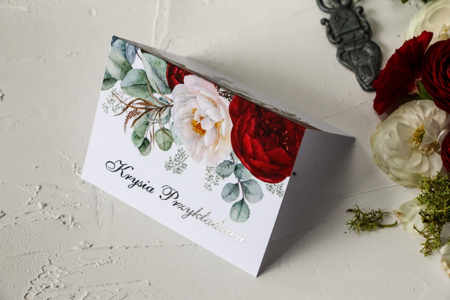 Marque-places de Mariage Pastel n° 5 – Cartes de Table Argentées avec Motif Pivoines