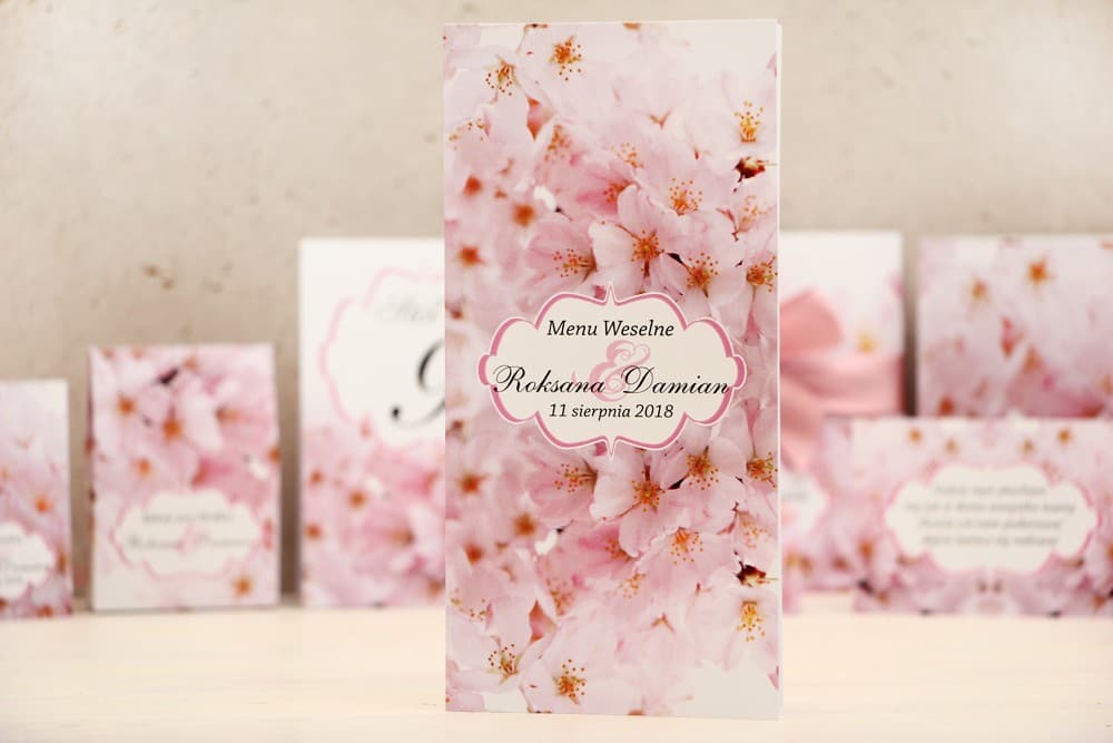 Elegante Menu Matrimonio da Tavolo con Fiori di Ciliegio | Carte Menu Romantiche | Felicja n. 13