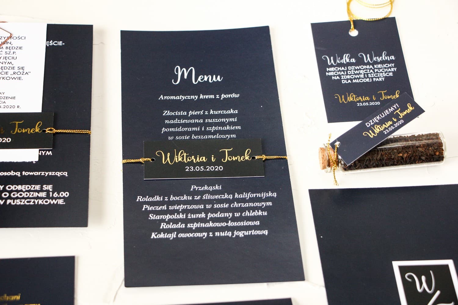 Eleganti Menu Nuziali Blu Navy Dorati | Carte Menu da Tavolo Glamour | Emerald N. 1