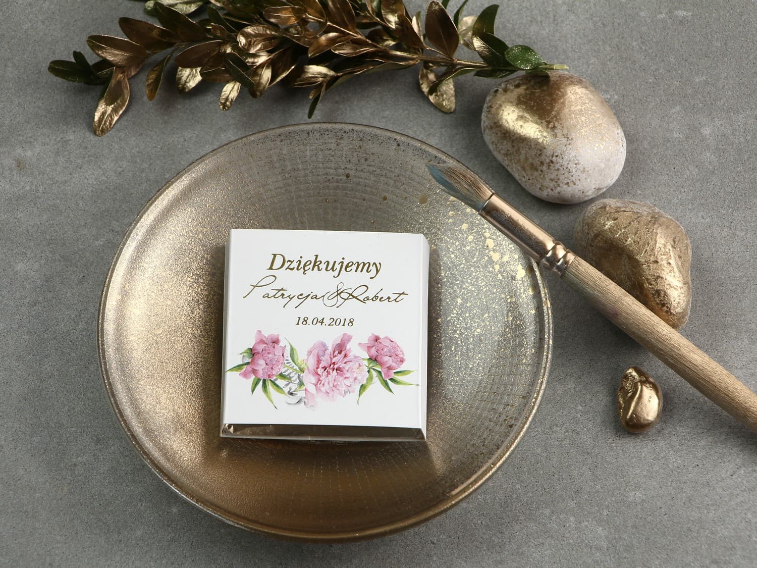 Elegant Wedding Chocolates with Gold Foiling and Peonies | Wedding Favours | Cykade No. 10