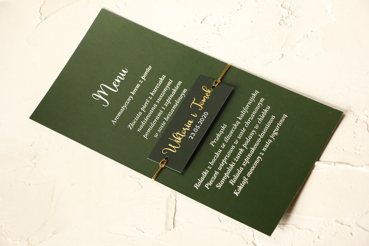 Grüne Hochzeitsmenükarte mit Personalisierung und Goldprägung | Menükarte zur Hochzeit | Emerald Nr. 3