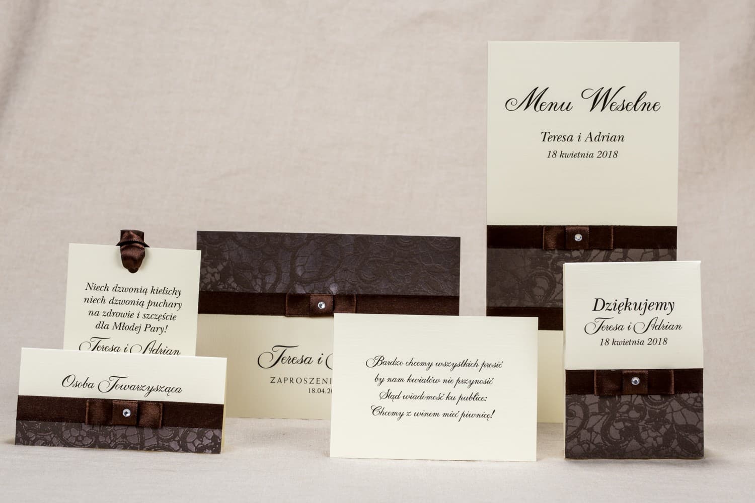 Muestras de Invitaciones de Boda, Set con encaje marrón | Muestras Clásicas de Papelería | Klaris n.º 6