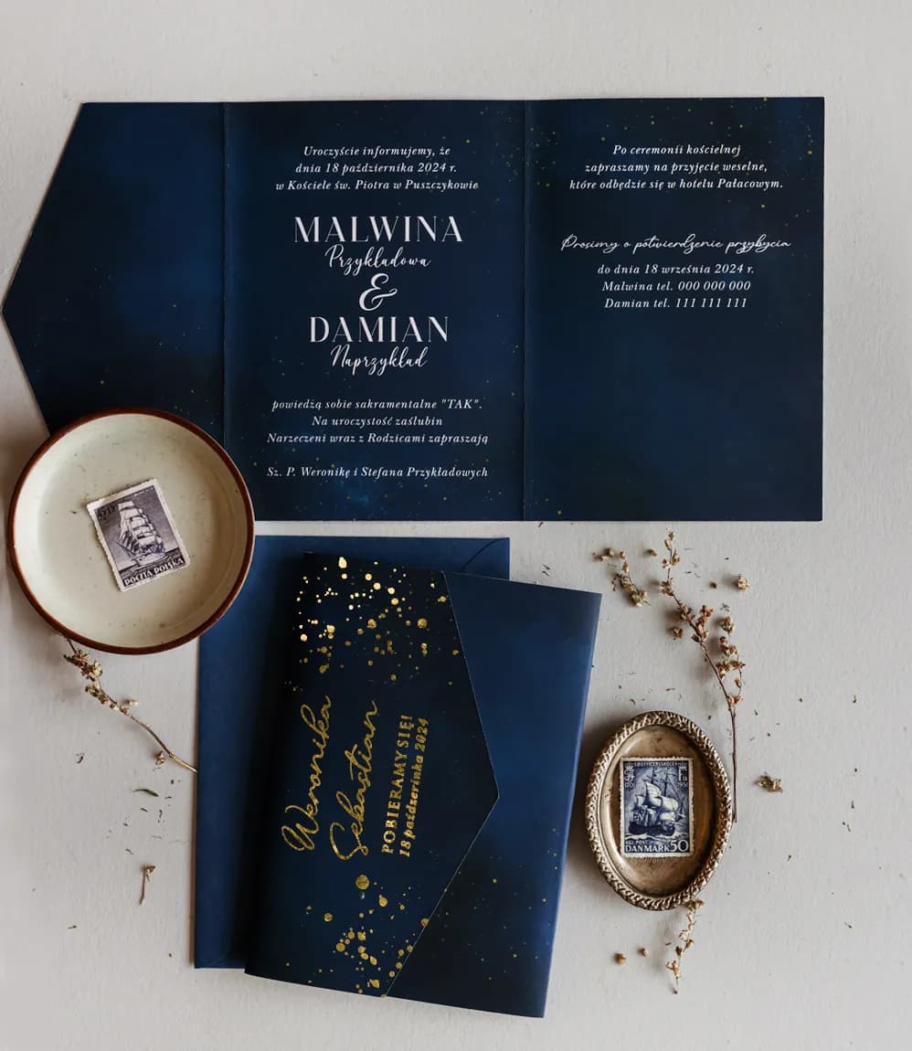 Navy Blue Glamour Wedding Invitations with Gold Calligraphy – Jadeit No. 7