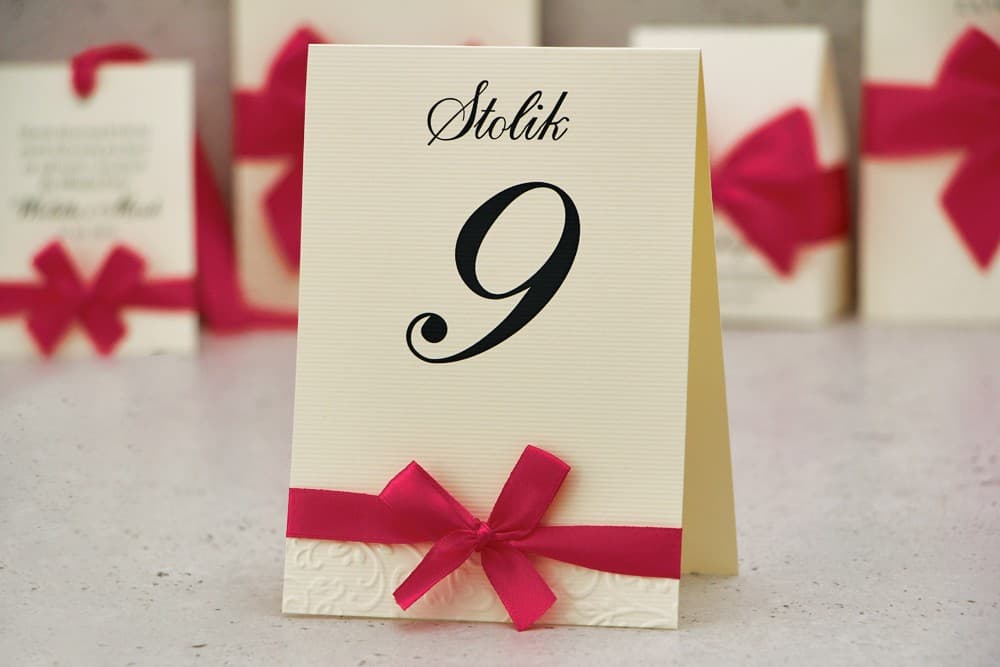 Elegantes Números de Mesa con Lazo, Papel Texturizado | Números de mesa de boda clásicos | Belisa n.º 7