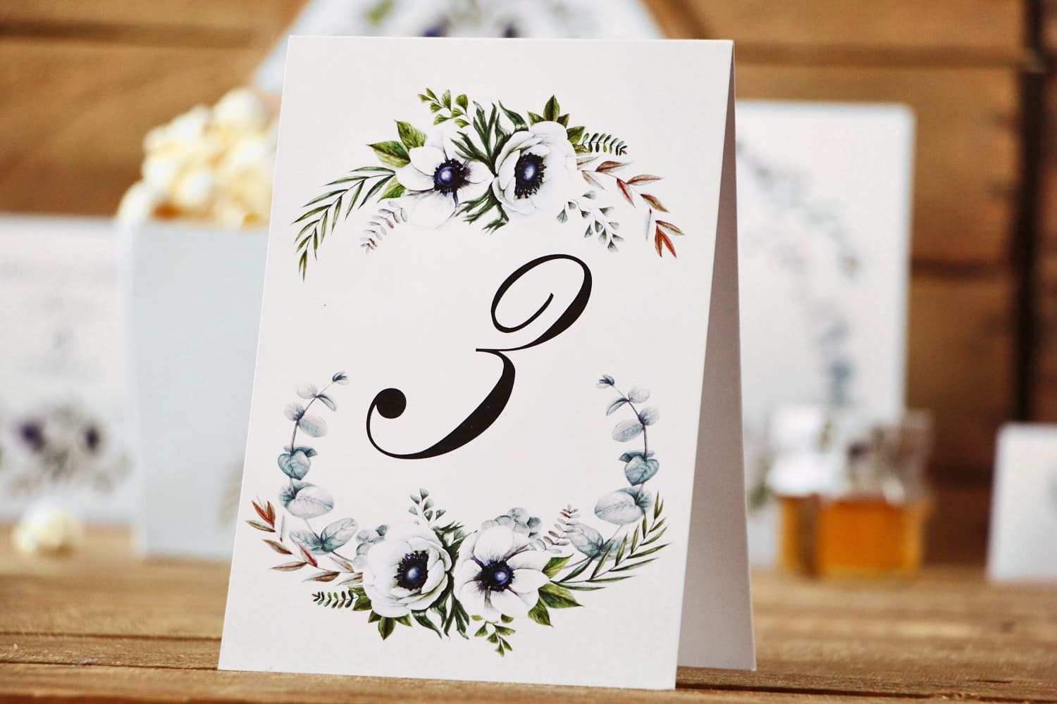 Números de Mesa con Anémonas, Autoportantes | Números de Mesa de Boda Florales | Kalia n.º 3