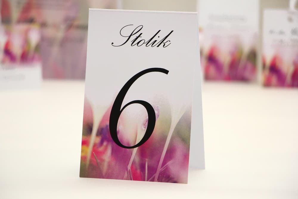 Numéros de table élégants avec crocus violets | Signalétique de table de mariage | Elegant n° 24