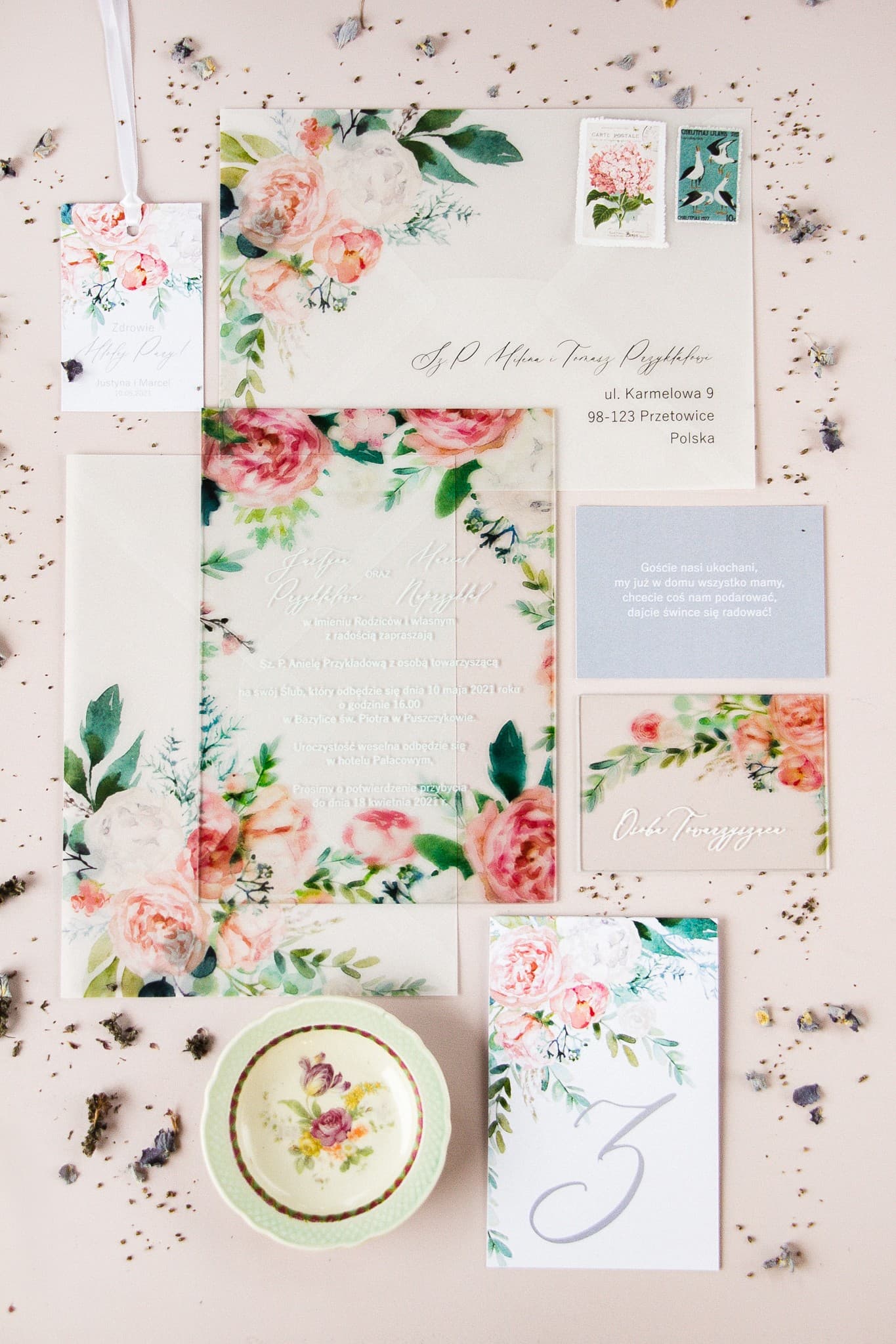 Partecipazione nuziale su vetro Soft n. 1 con fiori rosa Partecipazioni nuziali moderne su vetro con motivo floreale Amelia Wedding