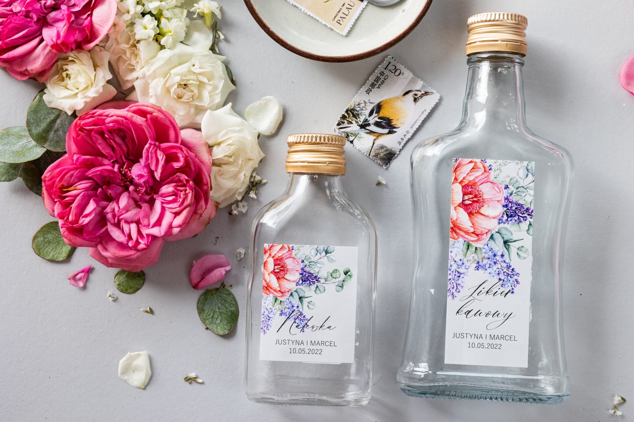 Petites bouteilles pour liqueurs de mariage avec pivoine et lilas | Cadeaux pour les invités | Soft n° 7