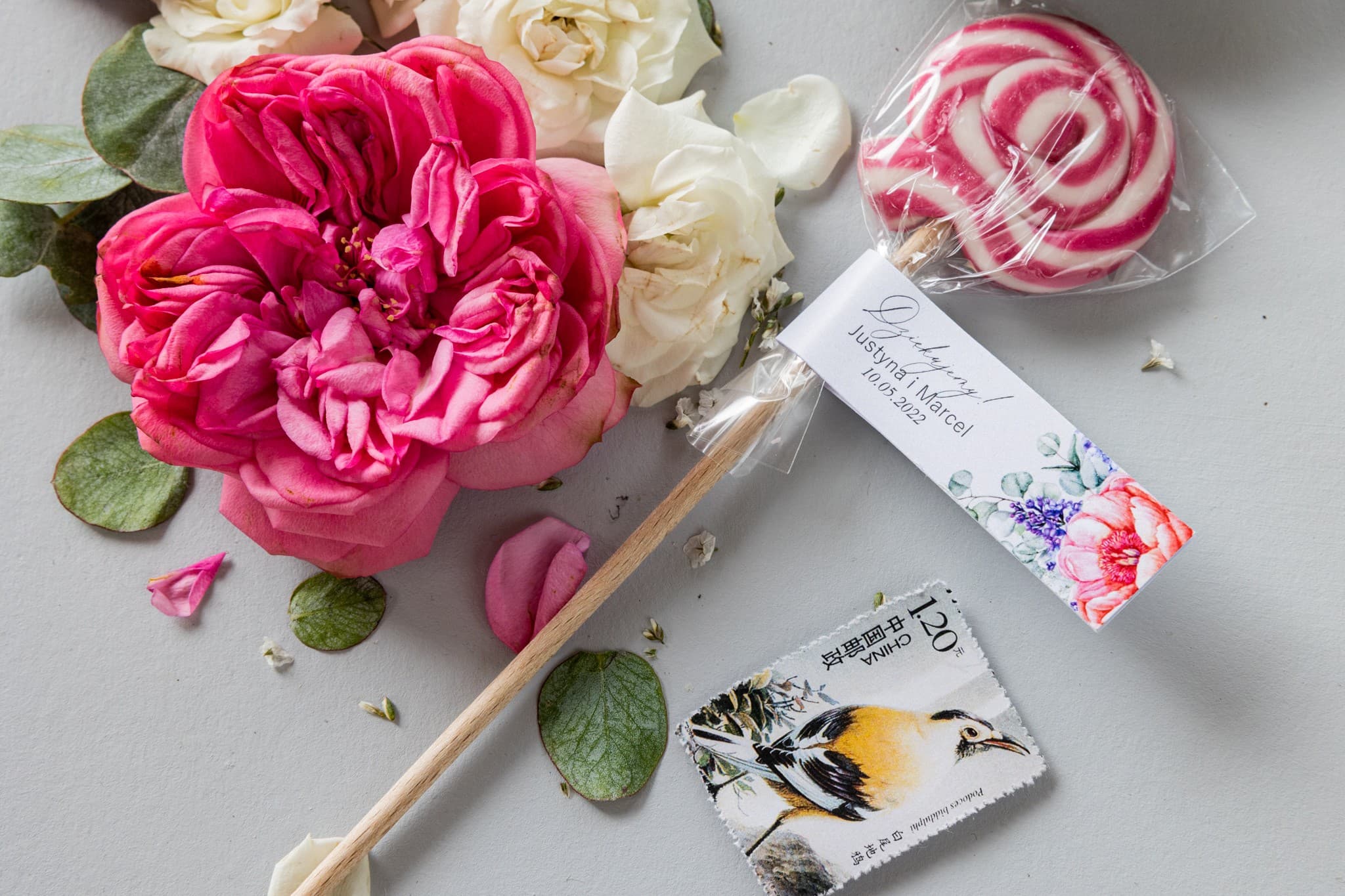 Piruletas de Boda Artesanales | Dulces Detalles para Invitados con Peonía | Soft nº 7