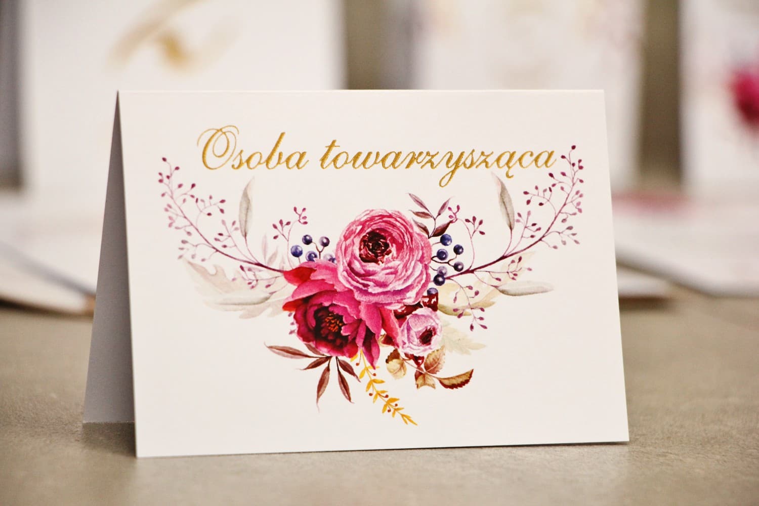 Sorento No. 3 Wedding Place Cards – Gold Foiled Fuchsia Peony Design