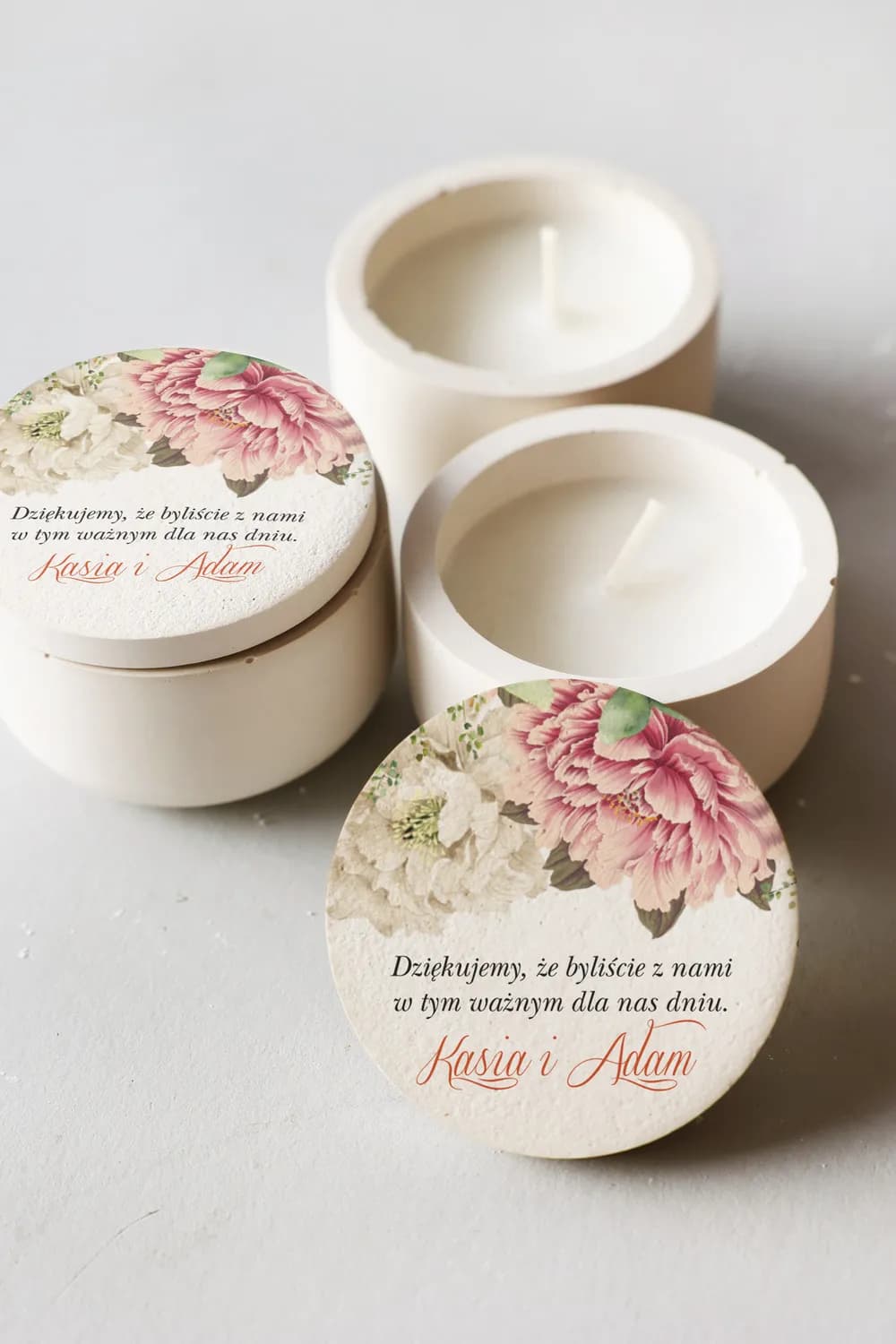 Kraft No. 2 Soy Candle in Plaster – Peonies Wedding Favour