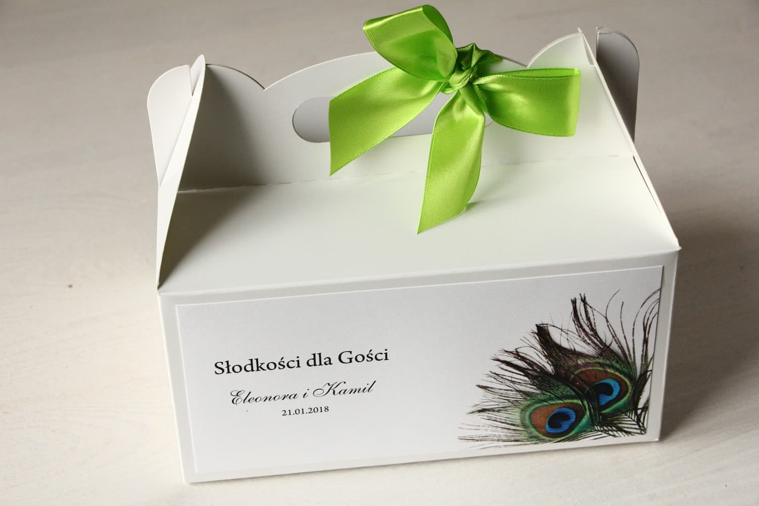 Scatola per Torta Nuziale con Piuma di Pavone, Elegante Confezione per Ospiti | Ringraziamenti Personalizzati | Magnet nr 1