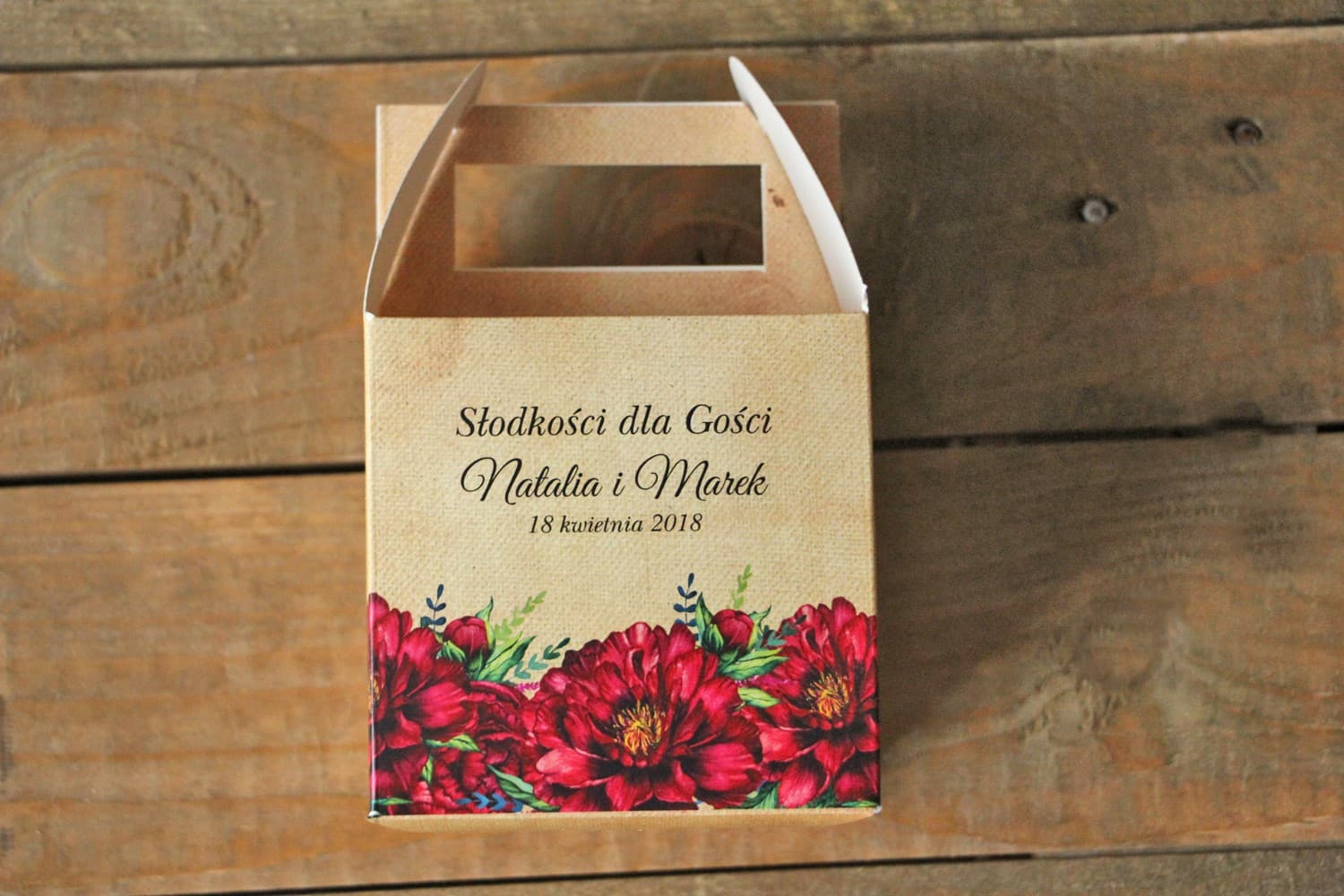 Scatole Rustiche per Torta Nuziale con Peonie | Confezioni Personalizzate per Ospiti | Caramello n. 6