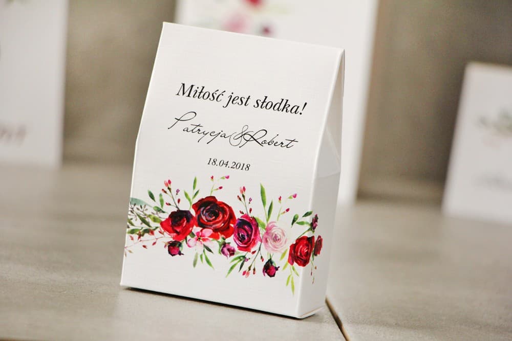 Scatoline Eleganti con Rose Bordeaux e Caramelle | Bomboniere Ringraziamento Ospiti | Pistacjowe nr 18