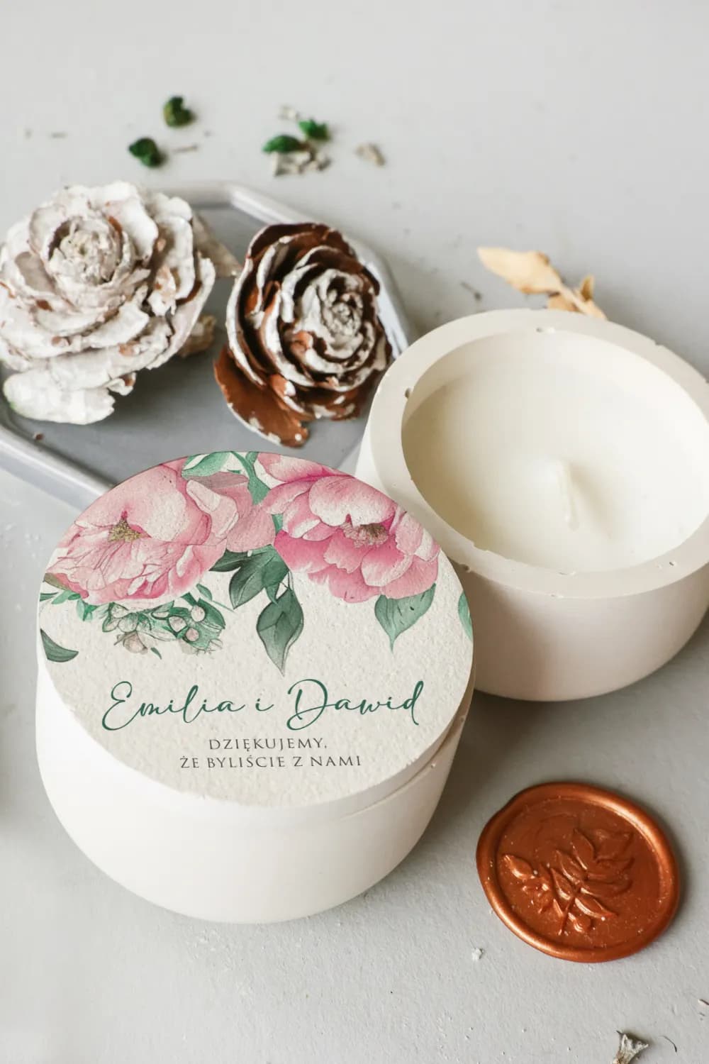 Cejla No. 4 Soy Candle in Plaster – Pink Peonies Wedding Favour