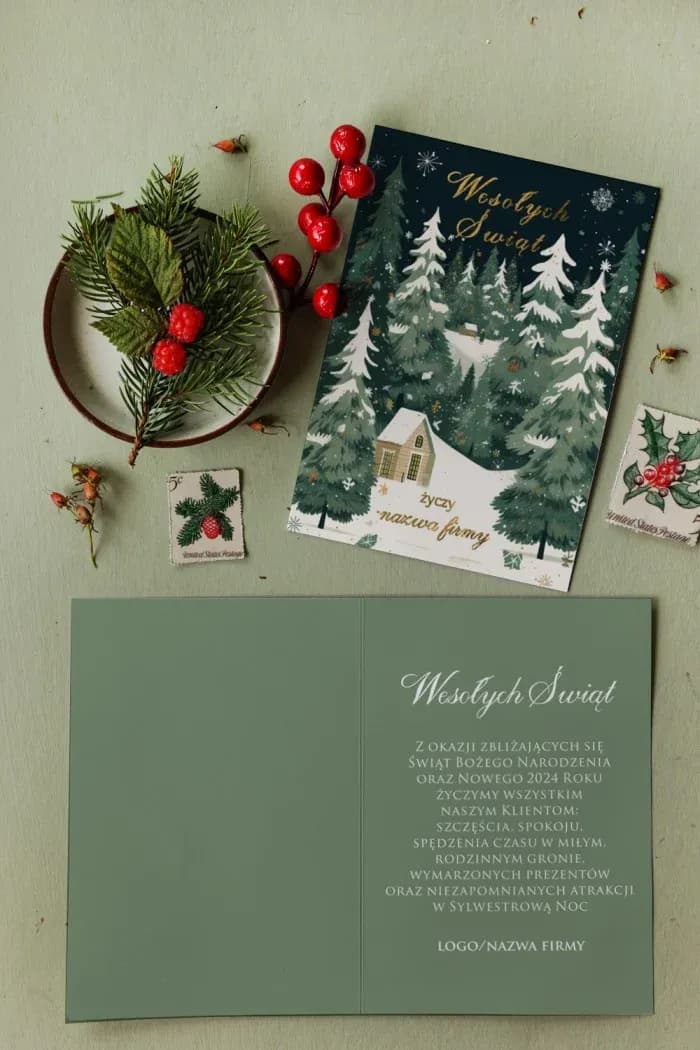 Tarjetas de Navidad con logo de empresa, bosque nevado nocturno y detalles dorados.