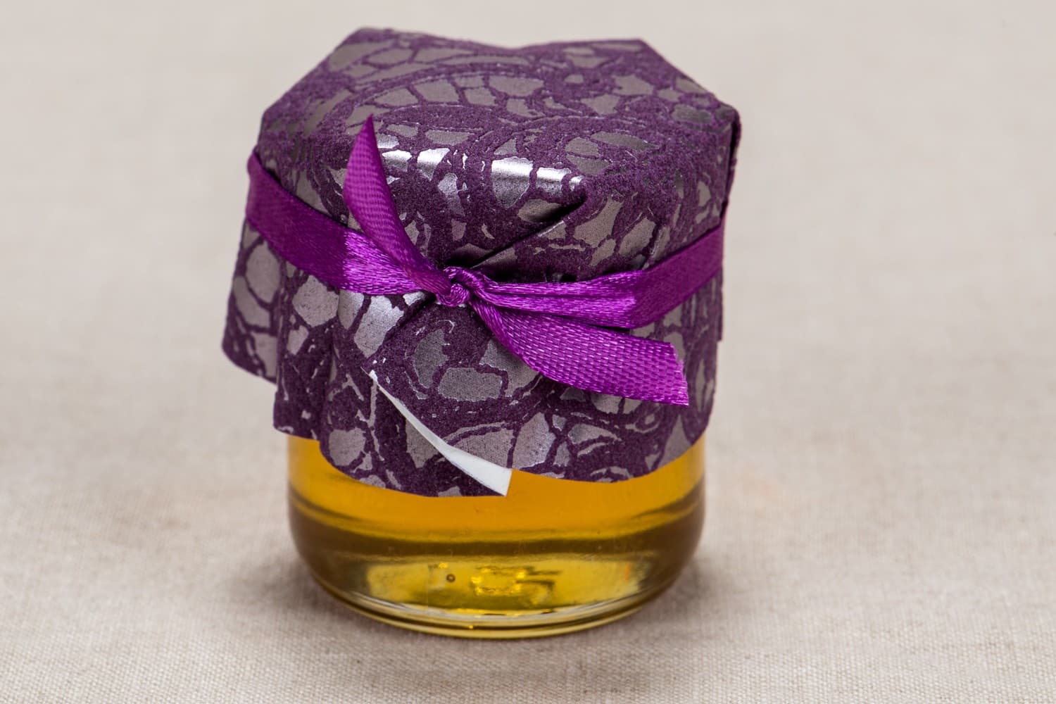 Miel de Boda Klaris n.º 3 – Dulce Agradecimiento con Encaje Violeta