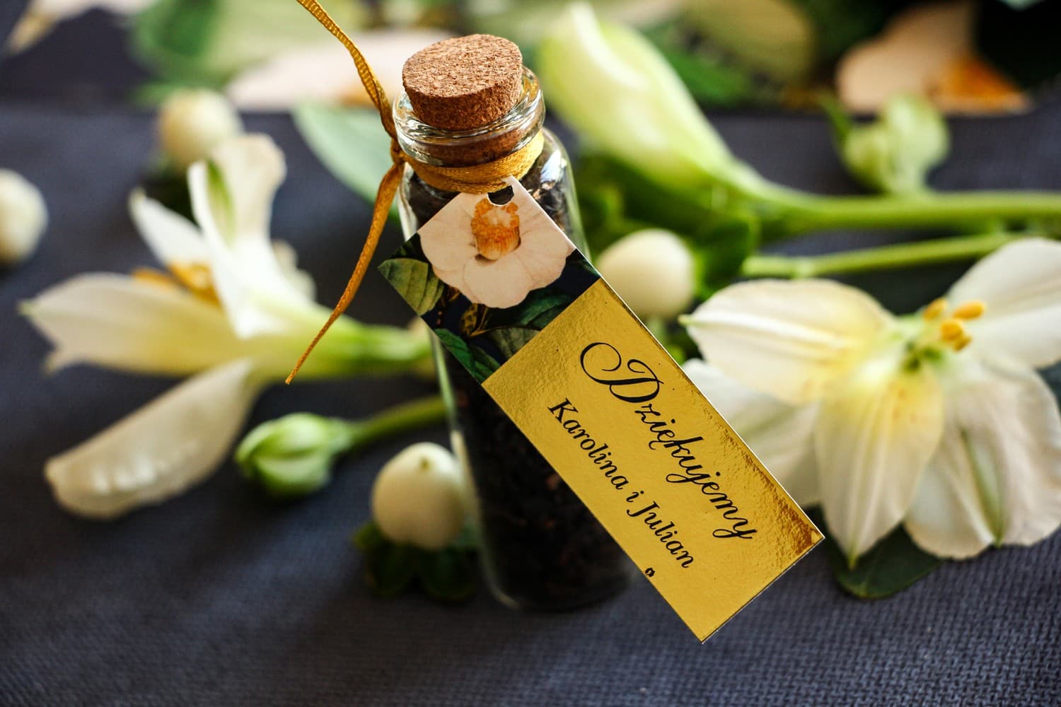 Tea Bottle Wedding Favour with Gold Tag and White Camellia | Laura No. 2