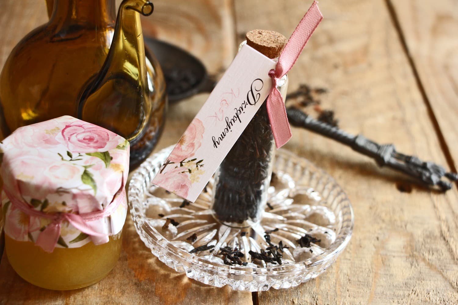 Tea in a Glass Vial Wedding Favour | Pink Peonies Wedding Gifts | Watercolours No. 8