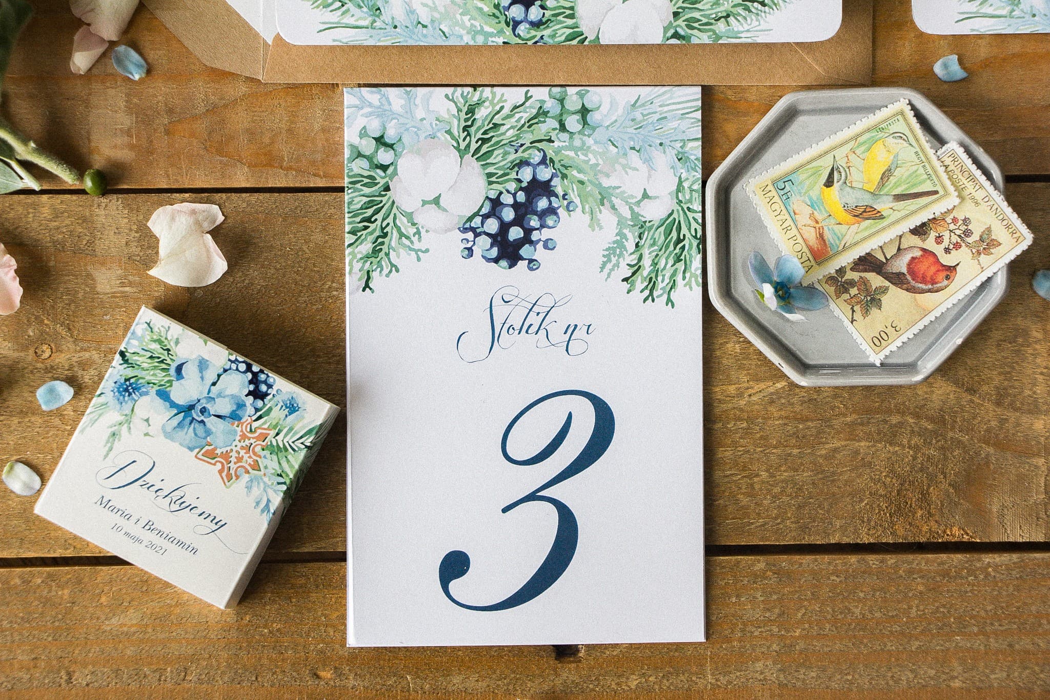 Botanische Tischnummern mit Baumwolle | Aufstellbare Tischnummern für die Hochzeit | Indygo Nr. 8
