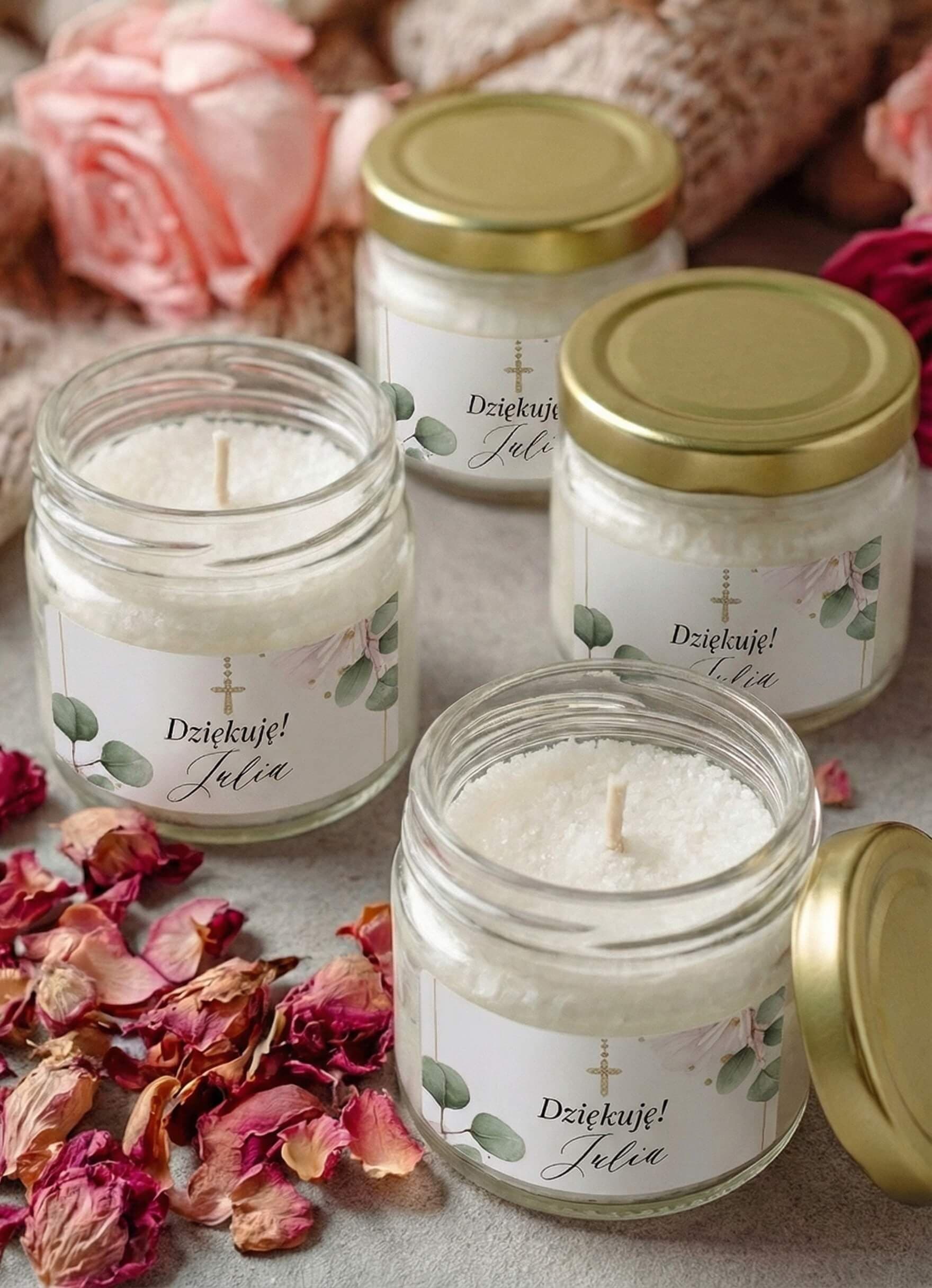 Velas de comunión con flores rosas y cruz, tapa dorada