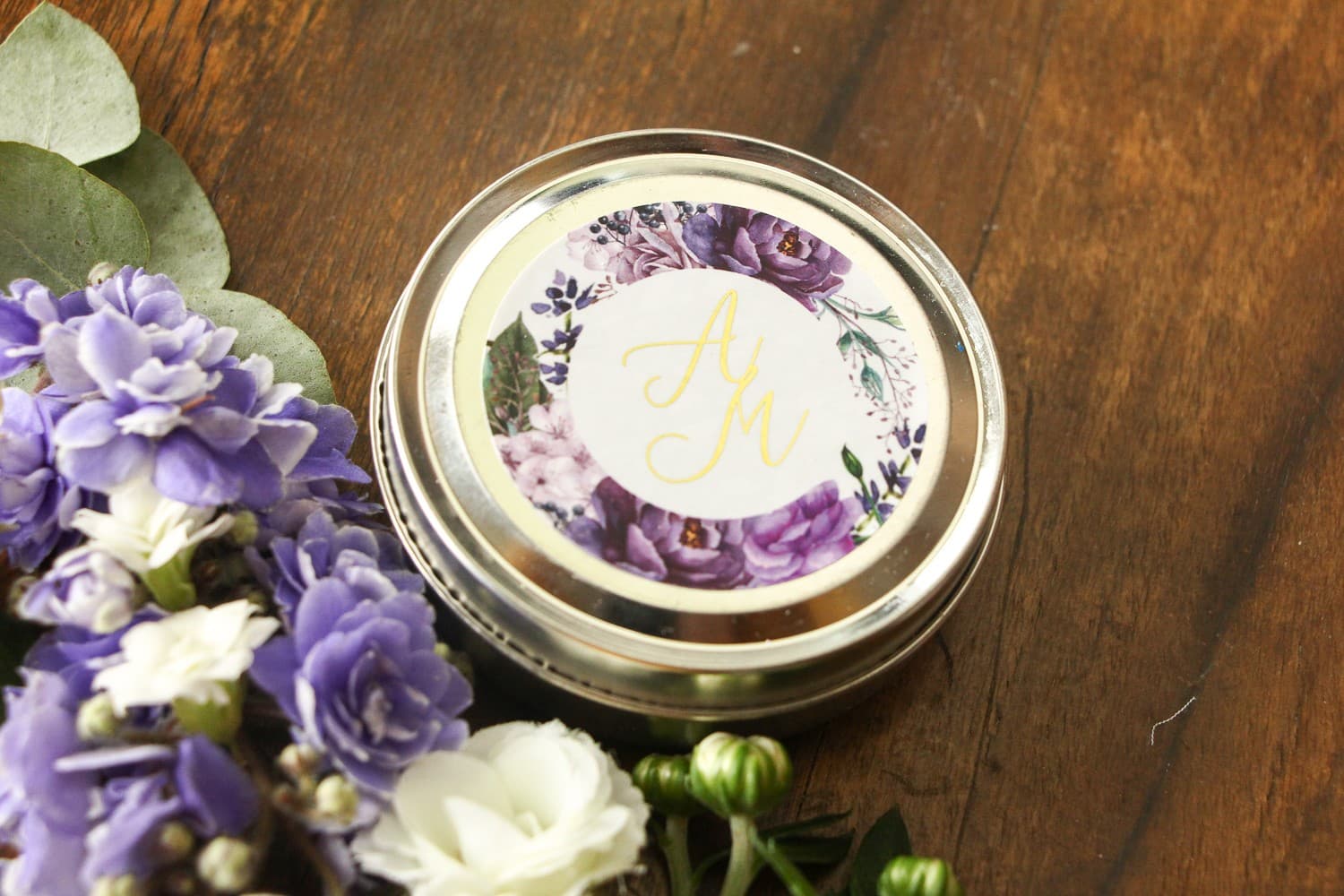 Vela de Soja en Lata Soreli nº 4 – Detalle Dorado con Lavanda