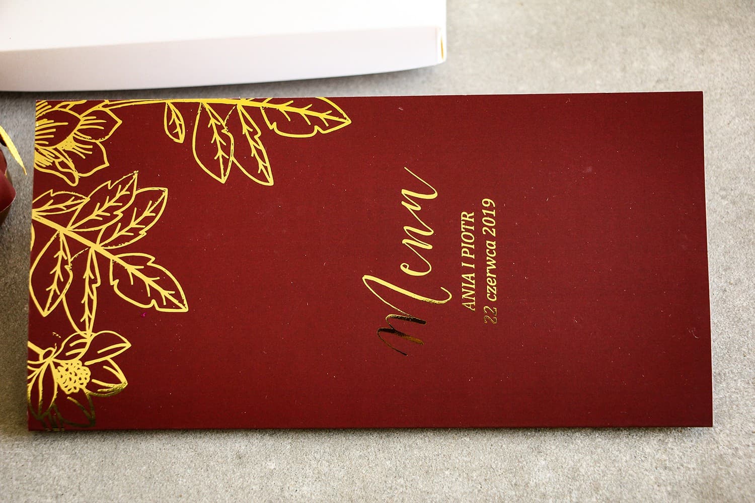 Vergoldete Hochzeitsmenükarte Bordeaux Glamour | Elegante Menükarte für den Tisch | Szafir Nr. 3