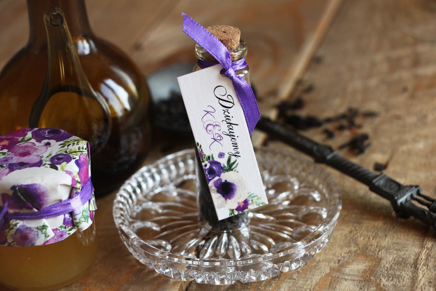 Detalles para Invitados Té en Vial con Flores Moradas | Regalos para Invitados de Boda | Acuarela nº 11