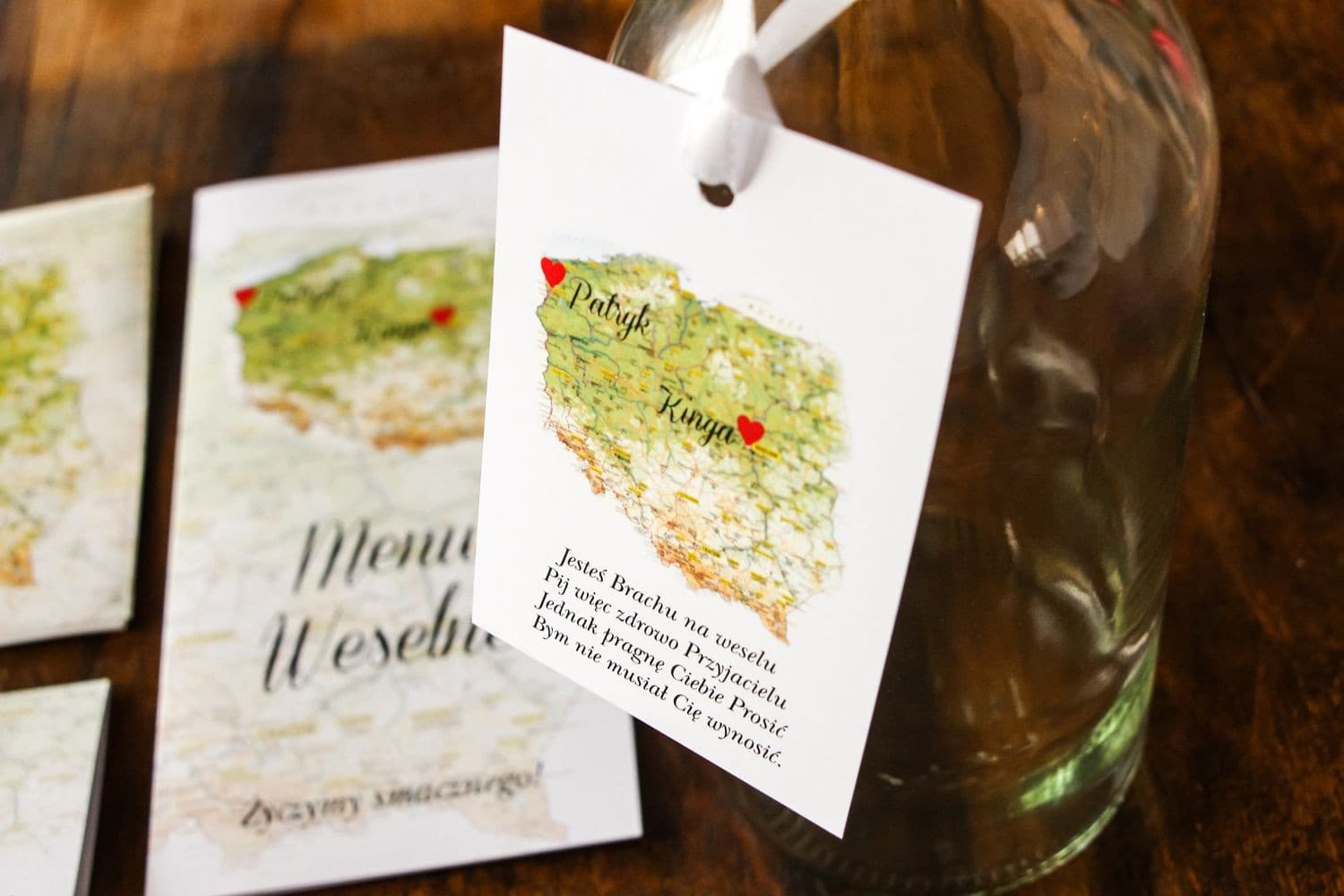 Bottle Tags with Map of Poland for Couples from Different Cities | Personalized Wedding Tags | Map of Feelings No. 1