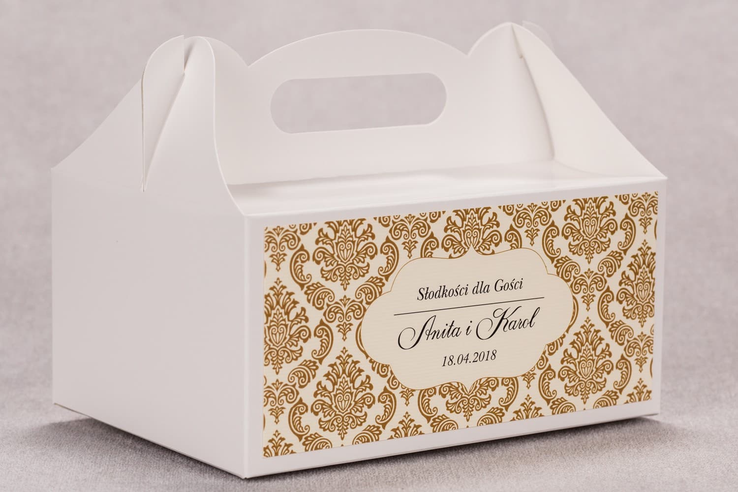 Elegant Wedding Cake Box with Handle Brown Ornament | Wedding Favours | Madras No. 7