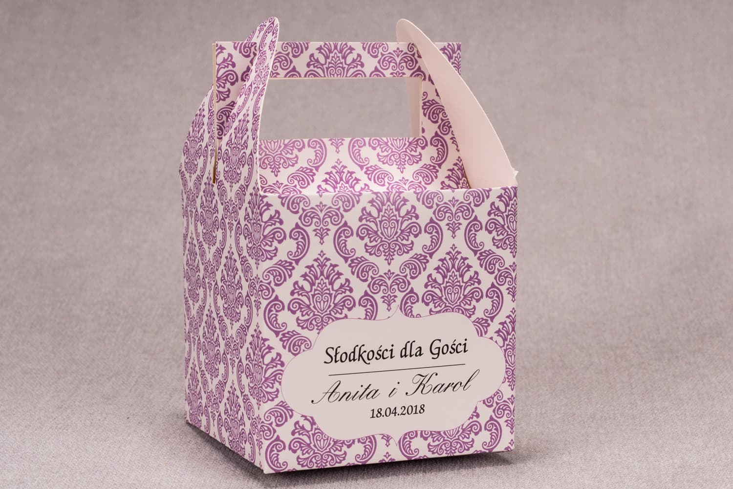 Wedding Cake Box with Handle and Pink Ornament | Personalized Wedding Favours | Madras No. 4