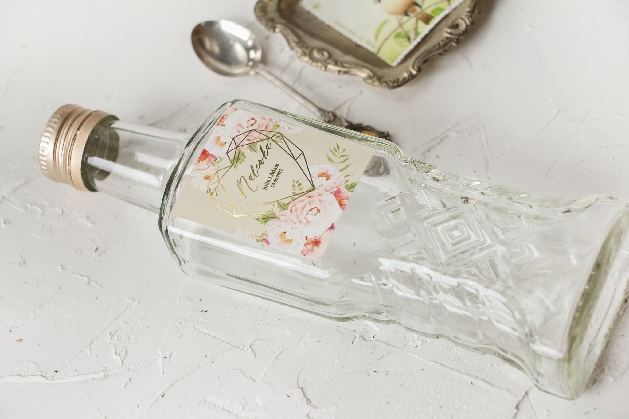 Wedding Favour Liqueur Bottles with Gold Foiled Flowers - Szafirowe No. 8