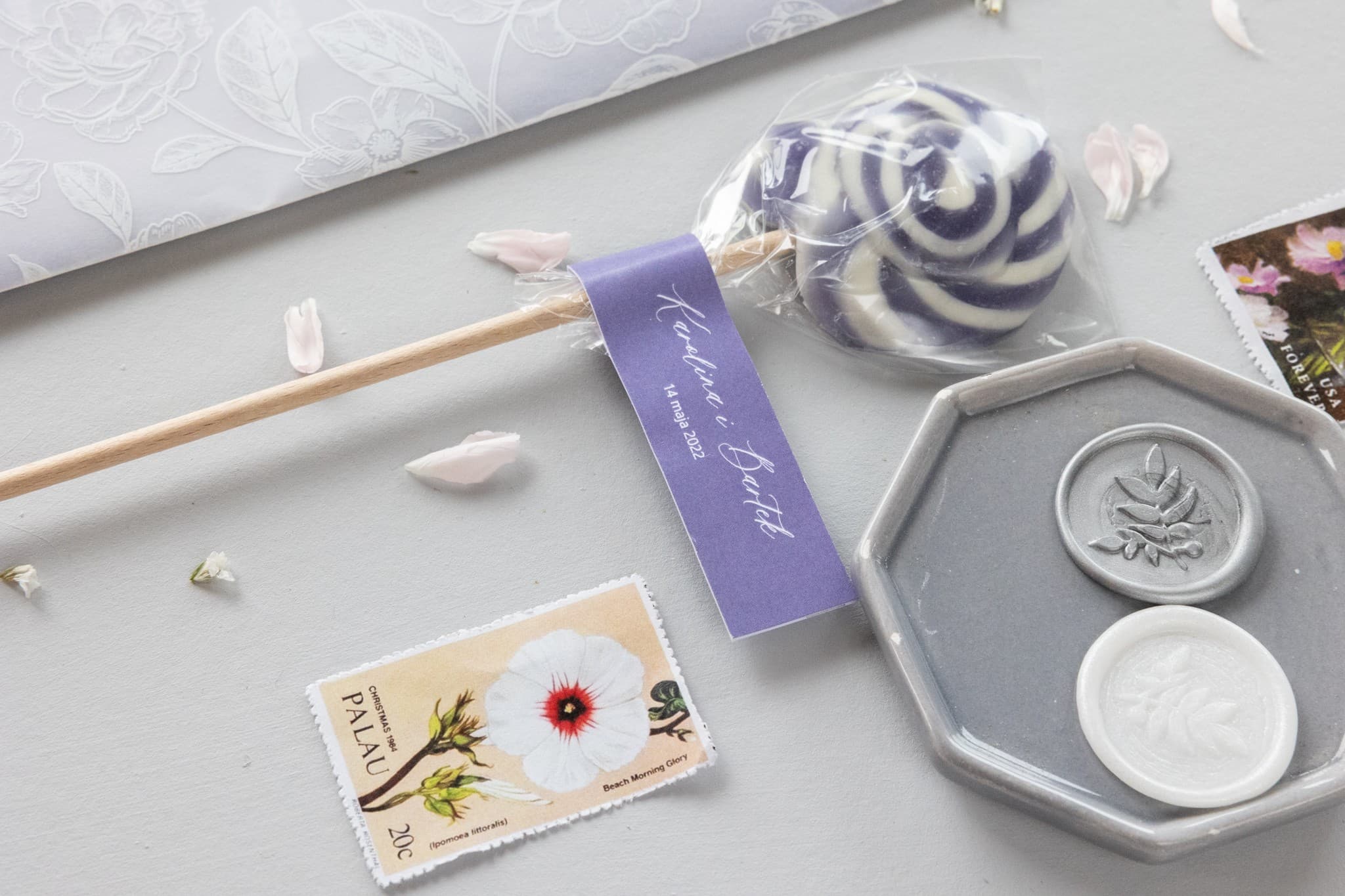 Handmade Lavender Lollipops with Label | Sweet Wedding Favours | Nefryt No. 3