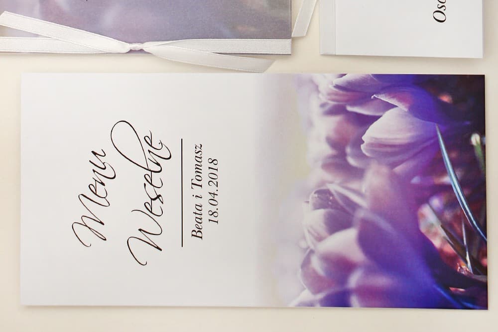 Menu Weselne z Fioletowymi Krokusami, Wiosenna Karta Dań | Eleganckie Menu na Stół Weselny | Elegant nr 14