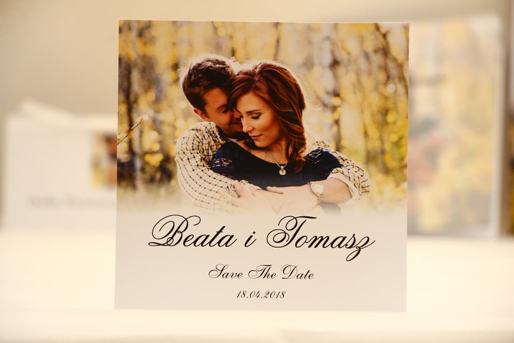 Kwadratowe Save The Date ze Zdjęciem Personalizowane | Zawiadomienie o Ślubie | Elegant nr 22