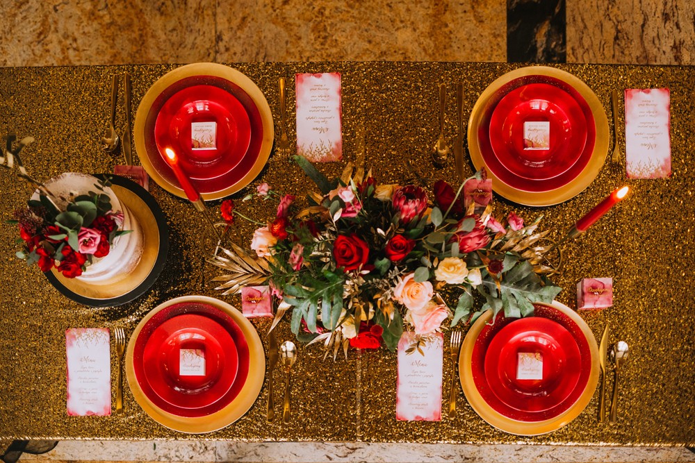 Jak zorganizować własne wesele - od wyboru zaproszeń aż po menu